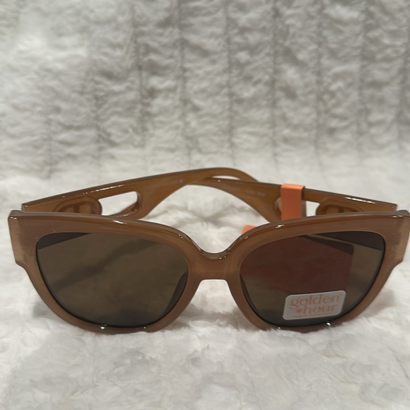 NWT Golden Hour 100% UV Protection Tan Sun Glasses with Goldtone embellished. - Picture 5 of 6
